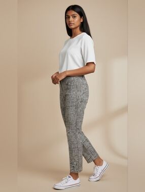 Amanda + Chelsea Patterned Ankle Crop Dress Pants — Size 10 | Like New